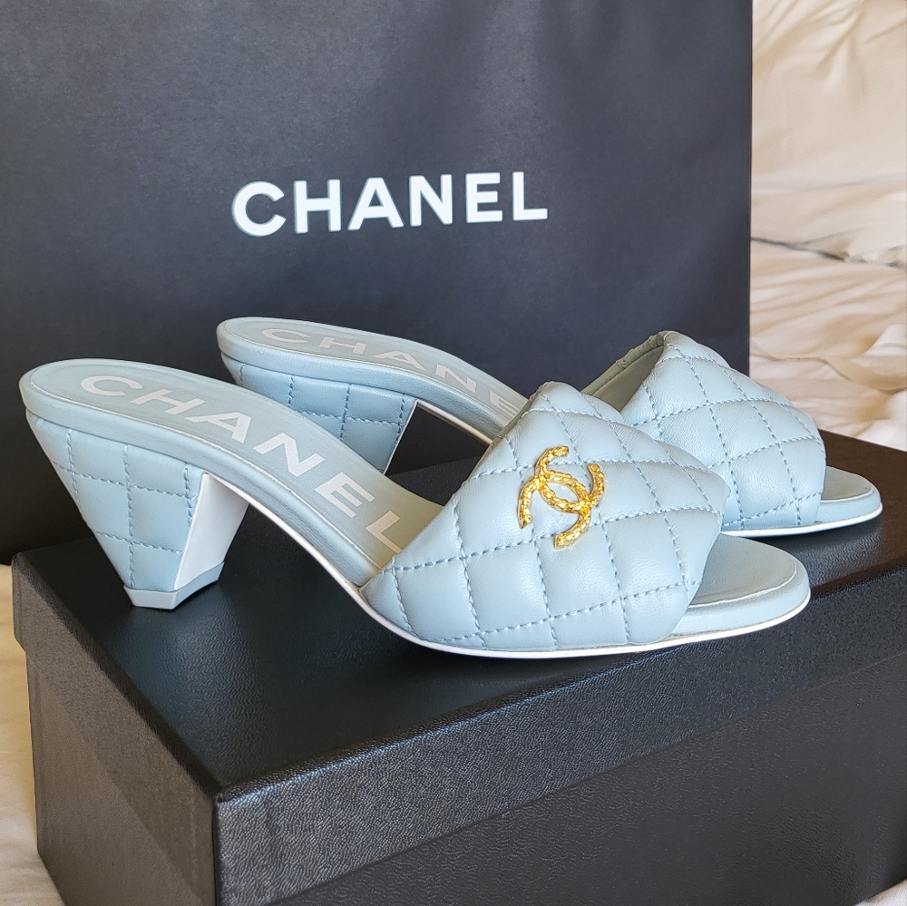 Brand new authentic Chanel Quilted lambskin cone heel blue sandals mules